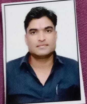 गुमशुदा की तलाश जिस किसे भी दिखे  आप इन नंबर पर दे  सूचना 