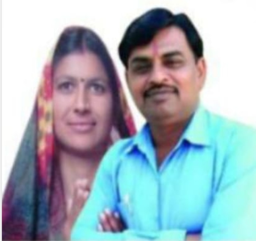 बढ़ती मंहगाई से समूह की महिलाओं ने गिनाई अपनी-अपनी समस्याएं, मुख्यमंत्री के नाम दिया ज्ञापन, अधिकारी भी कहने