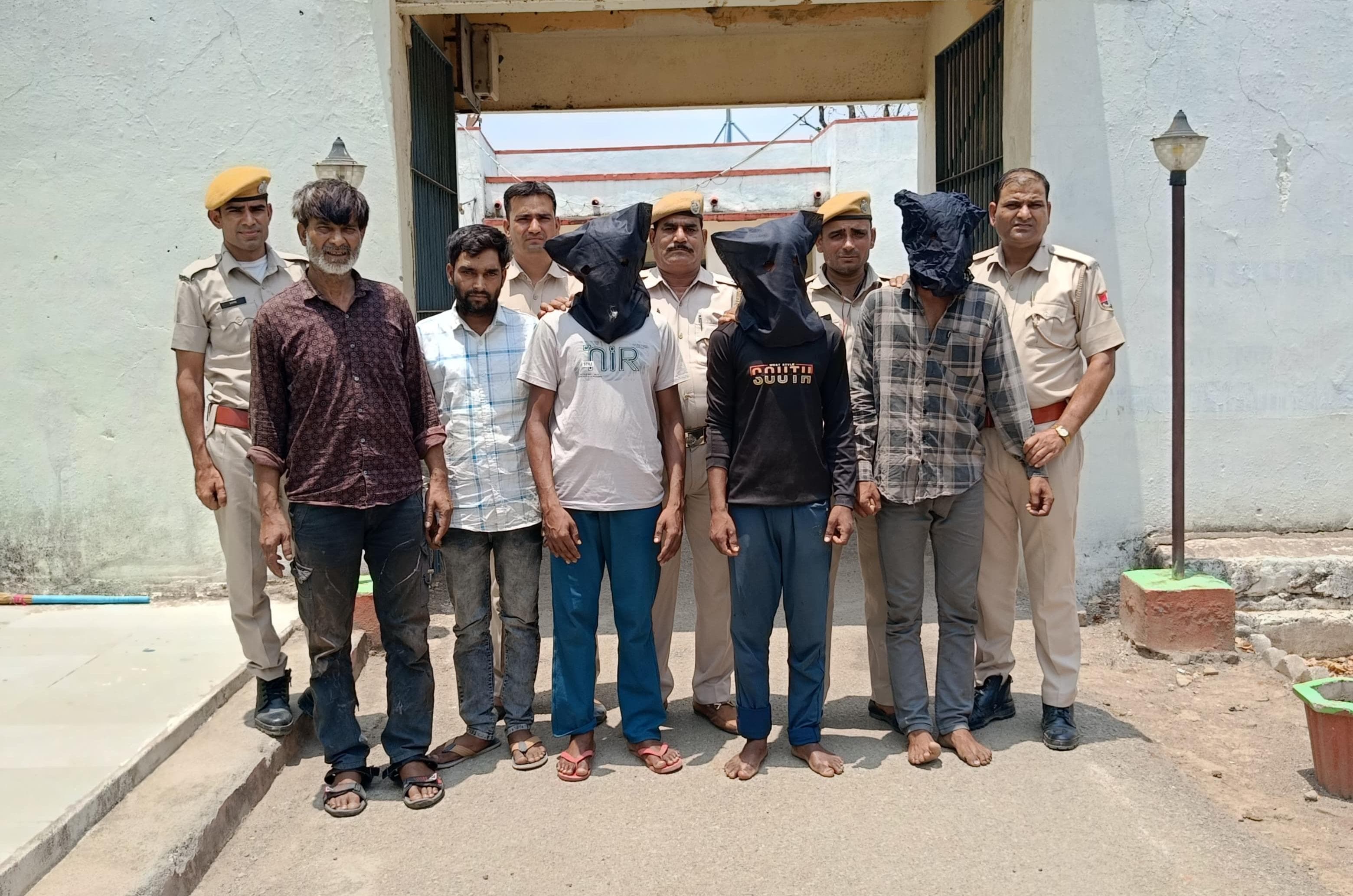ज्वेलर्स के साथ हुई लुट में दो और आरोपी गिरफ्तार,दोनों को लिया पुलिस रिमाण्ड पर