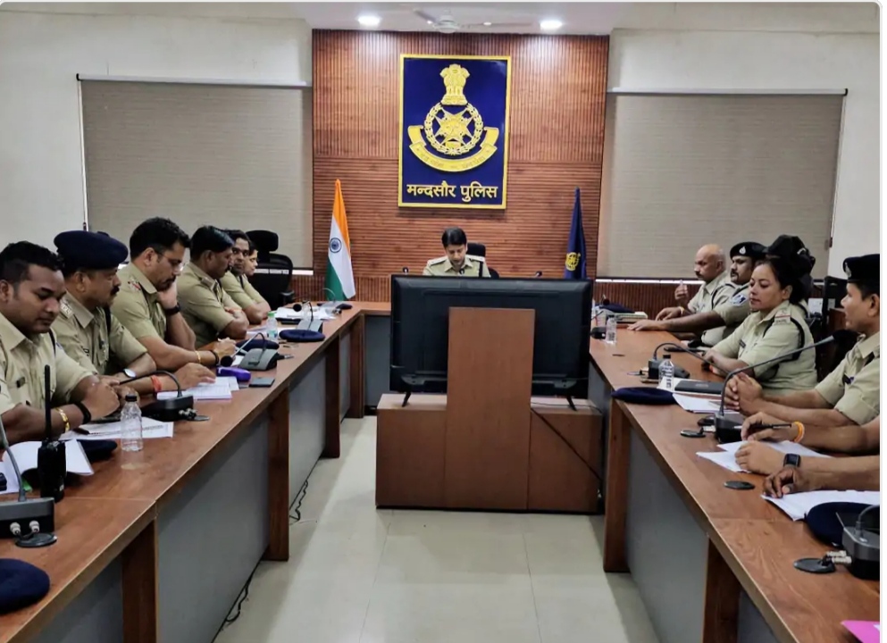 मंदसौर में तस्करों पर लगाम,मंदसौर पुलिस ने  8 महीने में 295 तस्कर गिरफ्तारःपुलिस ने 6.29 करोड़ का मादक पदार्थ जब्त किया