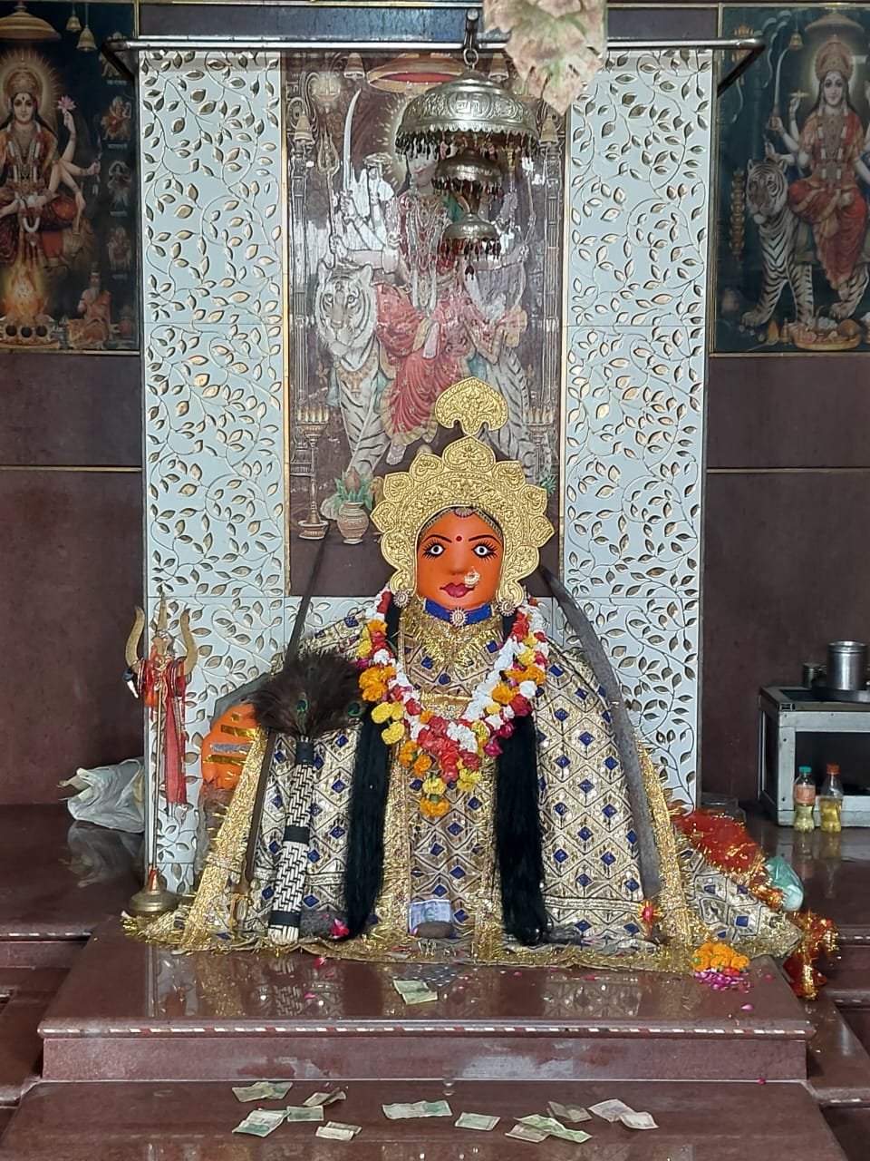 मोड़ी माता मंदिर की दानपेटी खुली