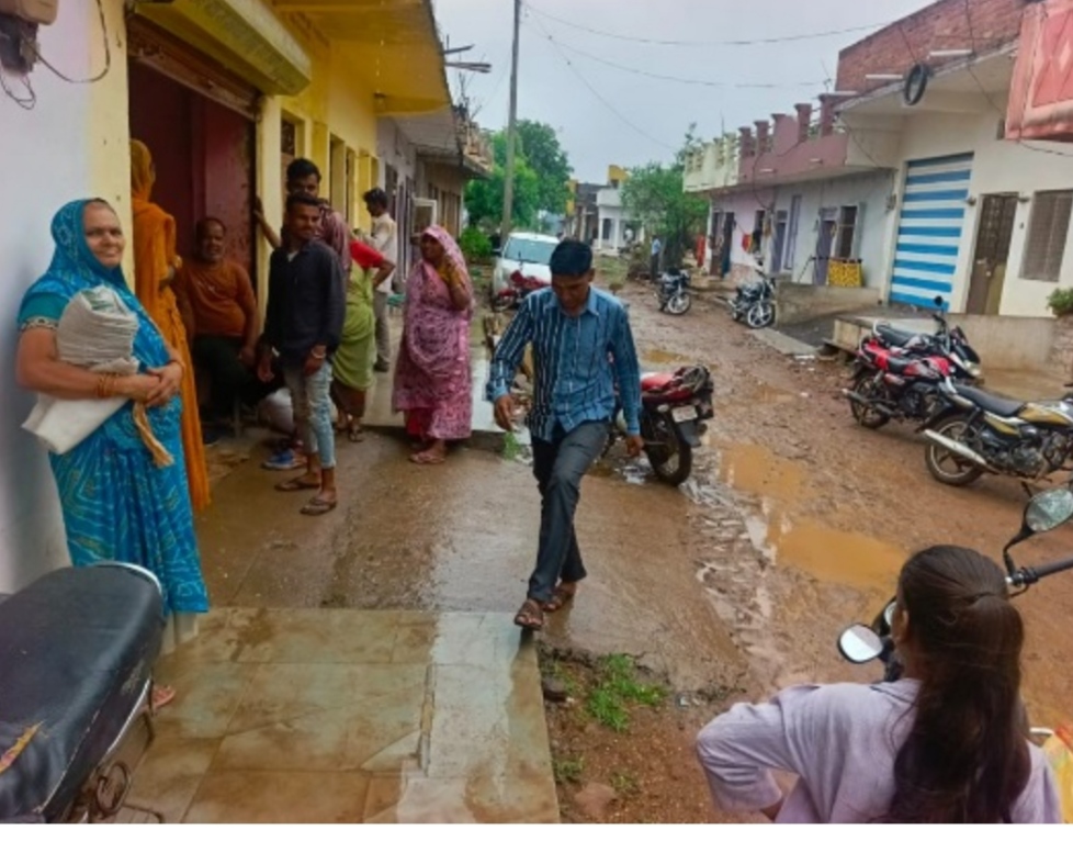 नीमच जिले की ऐसी पंचायत जहां नहीं बदल रहा है पुराना ढर्रा, जनसमस्याओं से जिम्मेदारों को नहीं कोई सरोकार, आमजन हो रहे