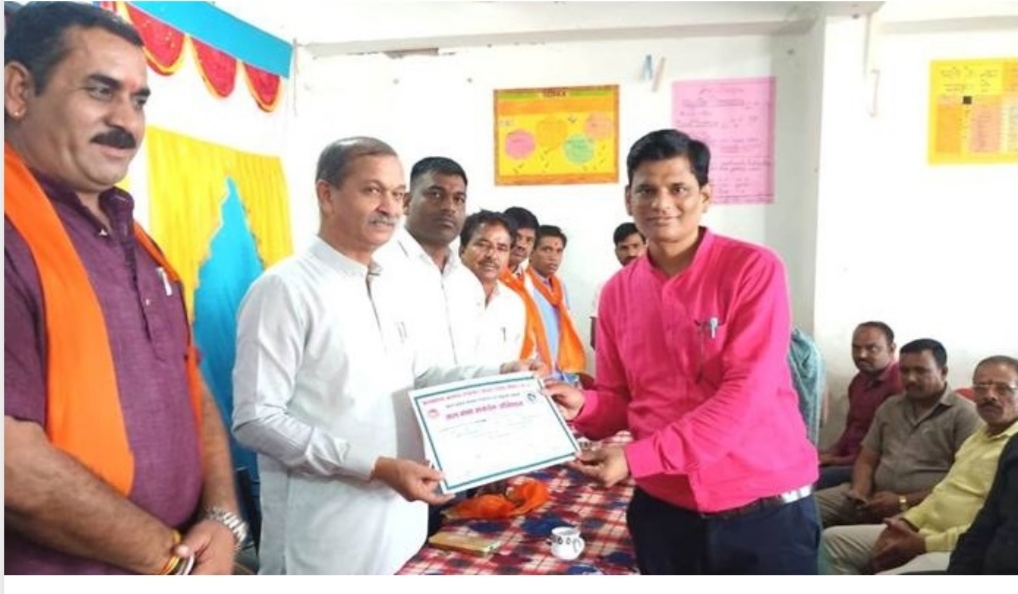 विधायक सखलेचा ने किया उत्‍कृष्‍ट कार्य करने वाली पंचायतों का सम्‍मान, बोले- जल गंगा संवर्धन अभियान के तहत जल संरचनाओं से