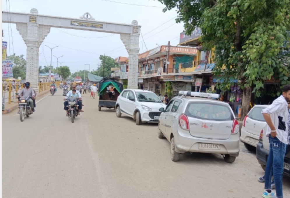 कुकड़ेश्वर बस स्टैंड क्षेत्र में अव्यवस्थाओं का अंबार, जिम्मेदार जनप्रतिनिधियों व अधिकारियों की लापरवाही का खामियाजा भुगत रहे आमजन, पढ़े दशरथ नागदा की खबर