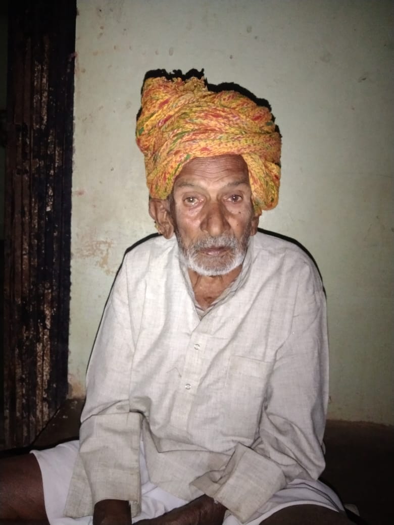 कराड़िया महाराज के स्वतंत्रता संग्राम सेनानी रहे वरदीचंद सालवी का निधन, शवयात्रा आज प्रातः 10 बजे पढ़ें  दशरथ माली की ये खबर 