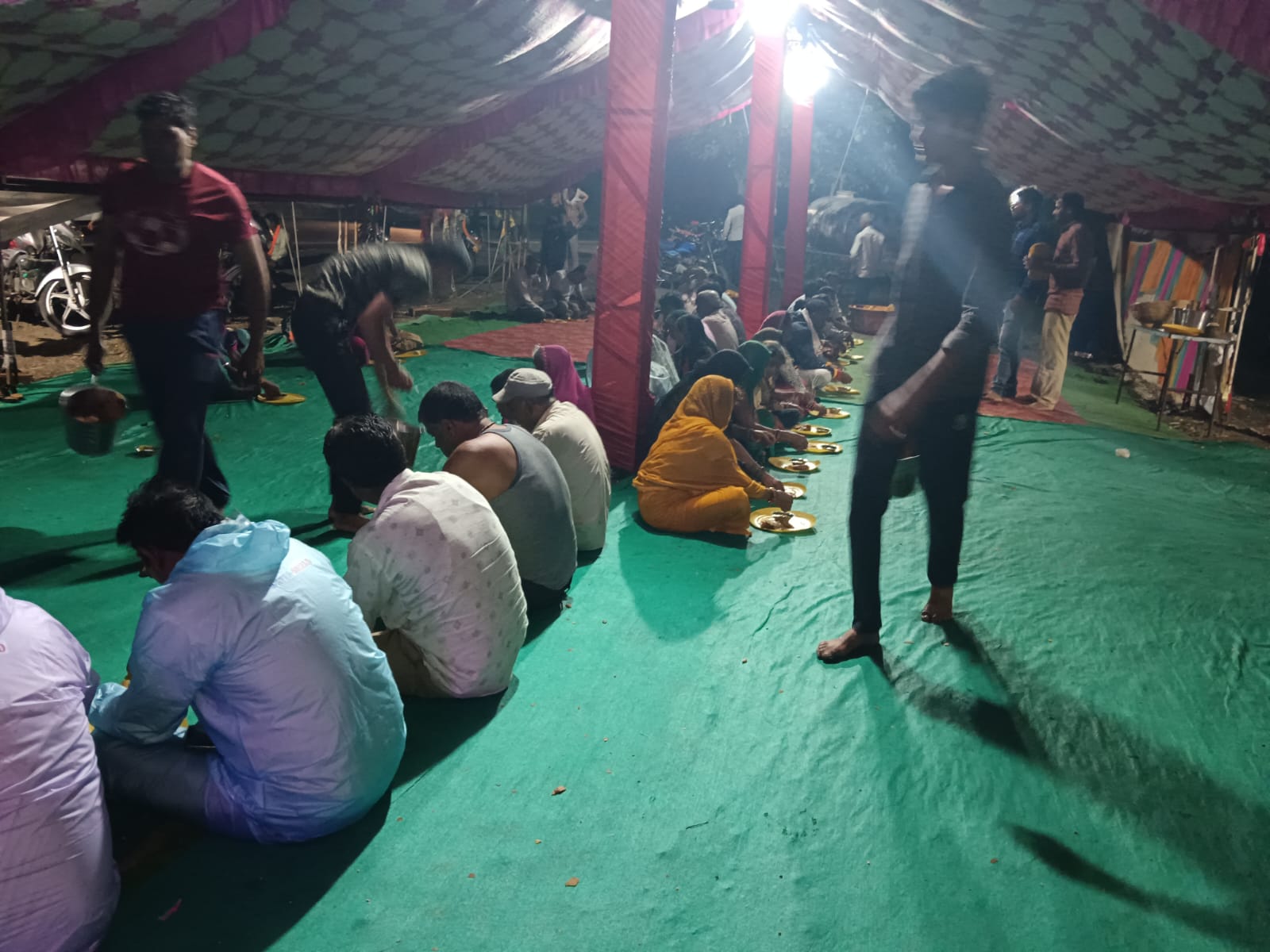 मालखेड़ा में राम रसोडे की सेवा निरंतर जारी,हजारो यात्रियों को चाय-नास्ता,भोजन व रात्रि विश्राम के साथ मिल रही है मेडिकल सेवाएं