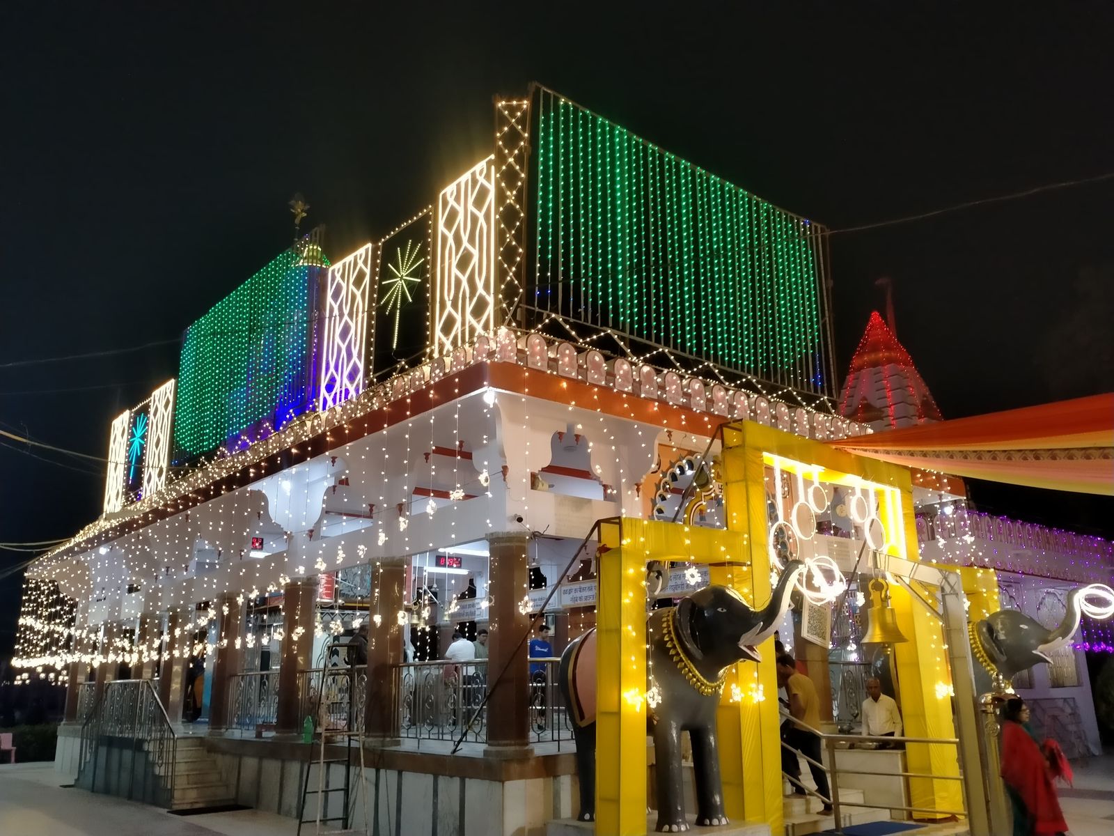 महाशिवरात्रि पर श्री किलेश्वर महादेव मंदिर में उमड़ेगा भक्तों का सैलाब,साक्षात भोलेनाथ देंगे भक्तों को आशीर्वाद ,युवा समाजसेवी अरूल अशोक अरोरा गंगानगर द्वारा 101 क्विंटल फलियारी खिचडी महाप्रसादी का वितरण