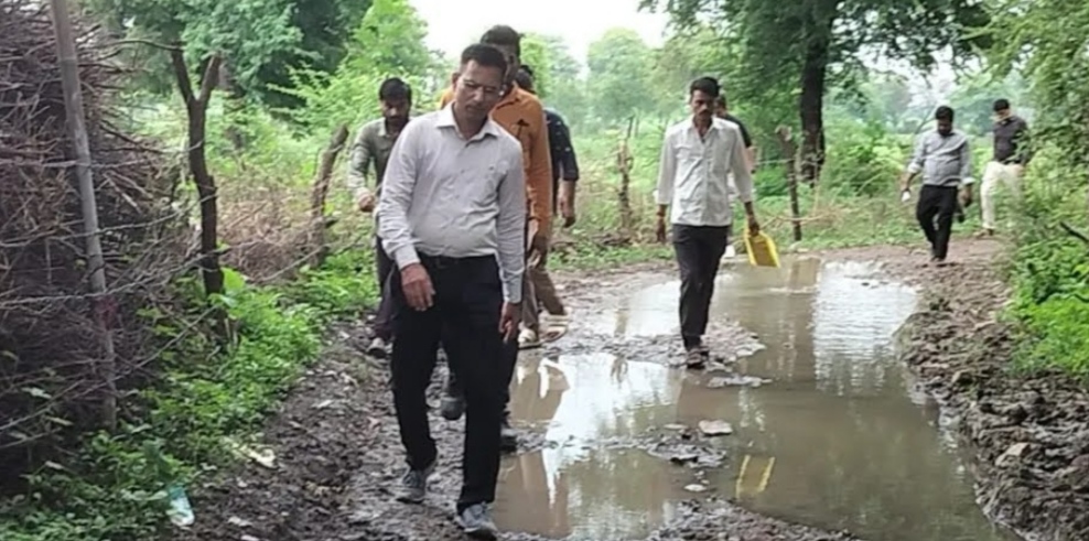 आईएएस सुधीर कुमार कोचर बच्चों को शिक्षा का उपहार और युवाओं को रोजगार देने वाले आईएएस हैं 