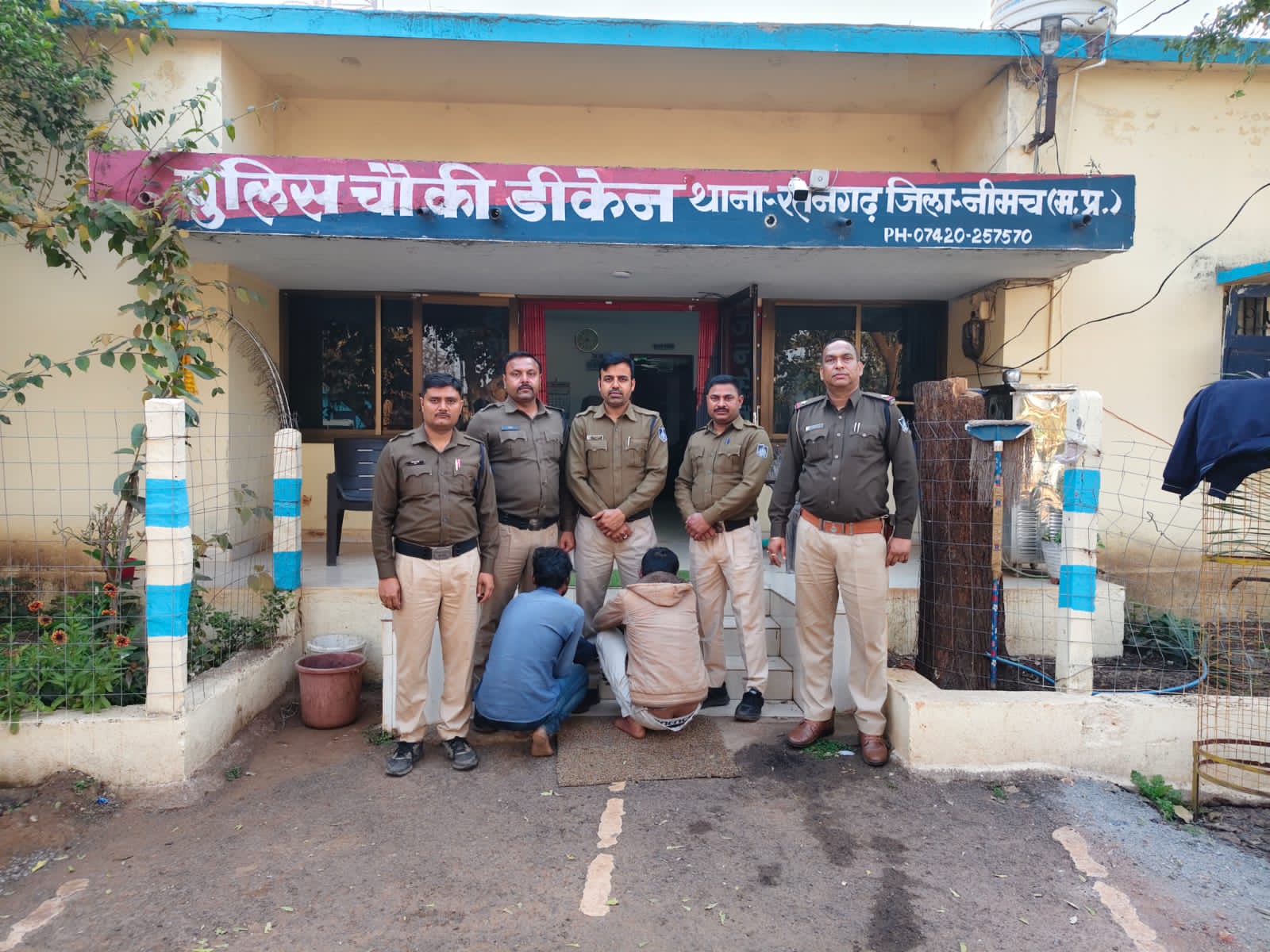रतनगढ़ पुलिस की बड़ी कार्रवाई,सूने मकान का ताला तोड़कर जेवर उड़ाने वाले दो शातिर चोर गिरफ्तार,सीसीटीवी और मुखबिर की मदद से दबोचे गए आरोपी, लाखों के सोने- चांदी के जेवरात और बाइक बरामद