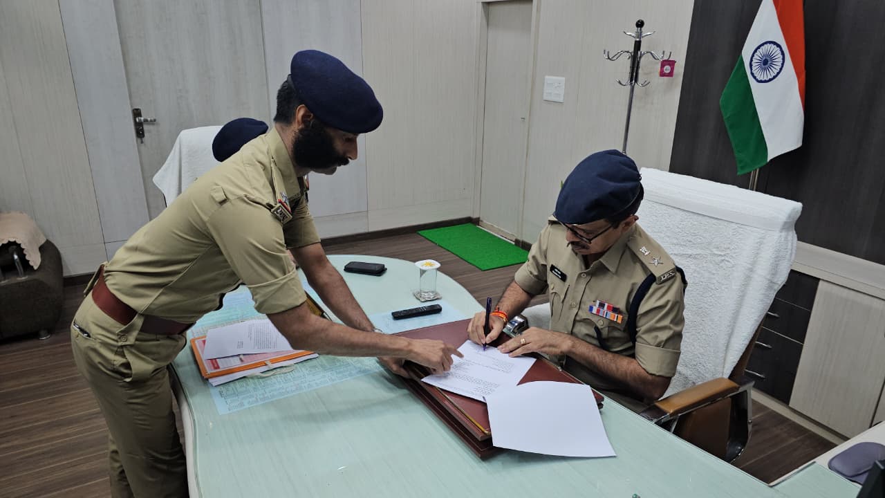 नवागत एसपी राजेश व्यास ने संभाला पदभार, कानून व्यवस्था को मजबूत करने पर दिया जोर