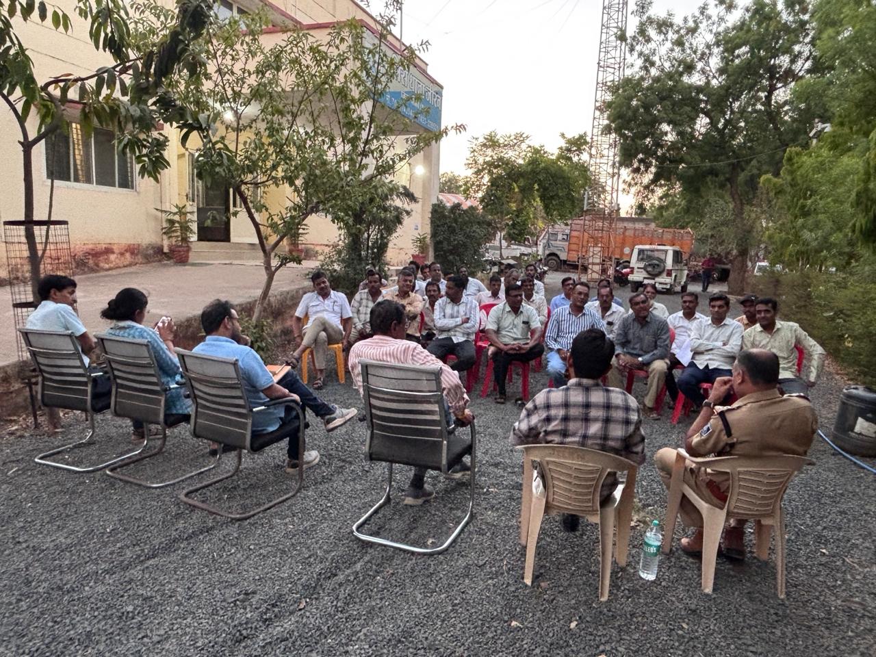 जीरन में शांति समिति की बैठक संपन्न: सौहार्द से मनाएंगे आगामी त्योहार,अतिक्रमणकारियों और केबल चोरों पर पुलिस कसेगी शिकंजा