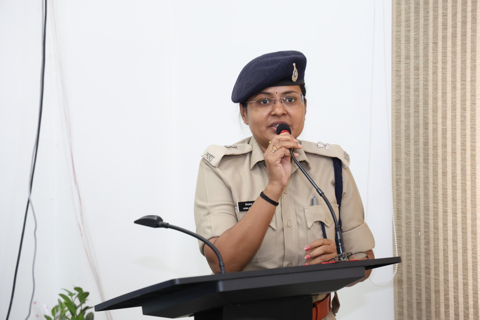श्रीमती हेमलता अग्रवाल आज दोपहर संभालेंगी ASP का पदभार 
